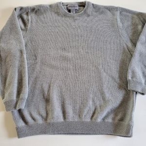 Eddie Bauer crewneck sweater size large